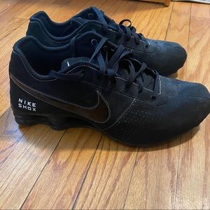 Men’s 11.5 Black Nike Shox